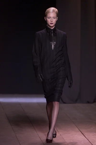 Look 8